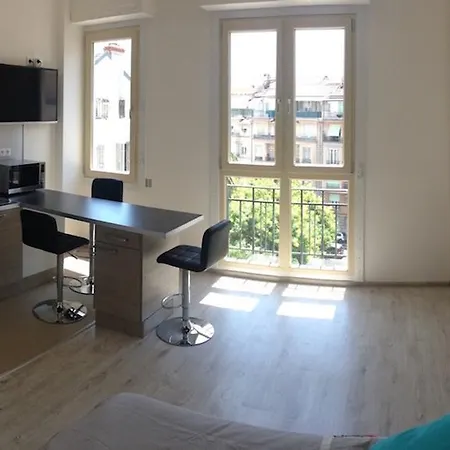 Appartamento Charmant Studio Neuf Carre D'or *