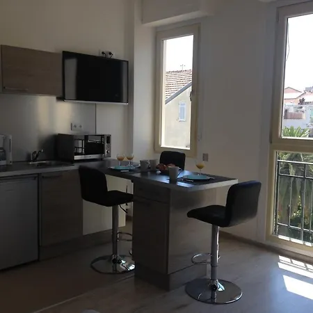 Charmant Studio Neuf Carre D'or * Nizza